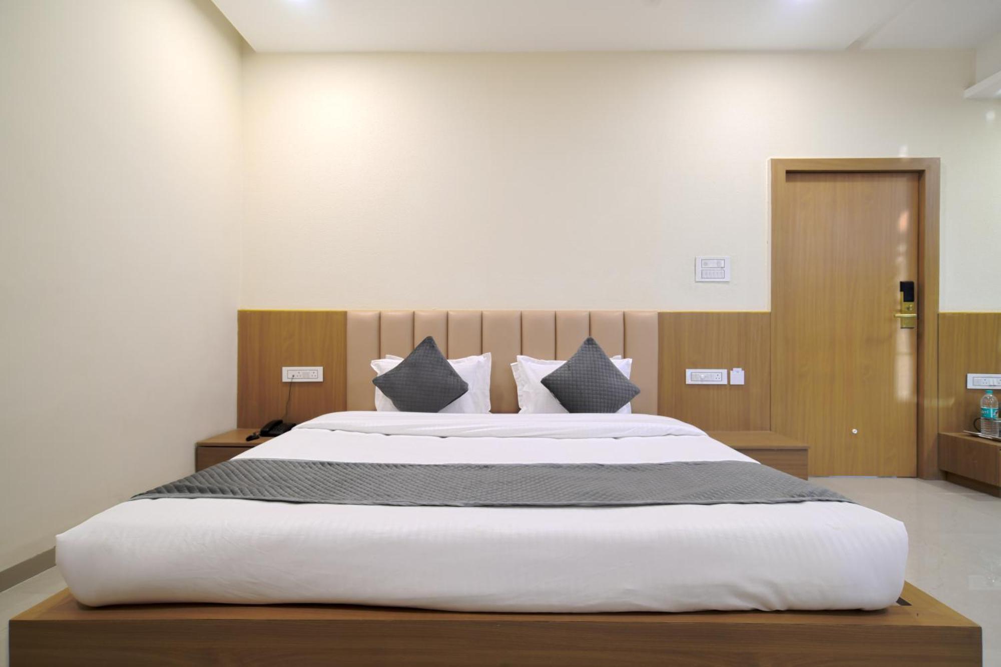 Hotel Shivlok Ujjain Habitación foto