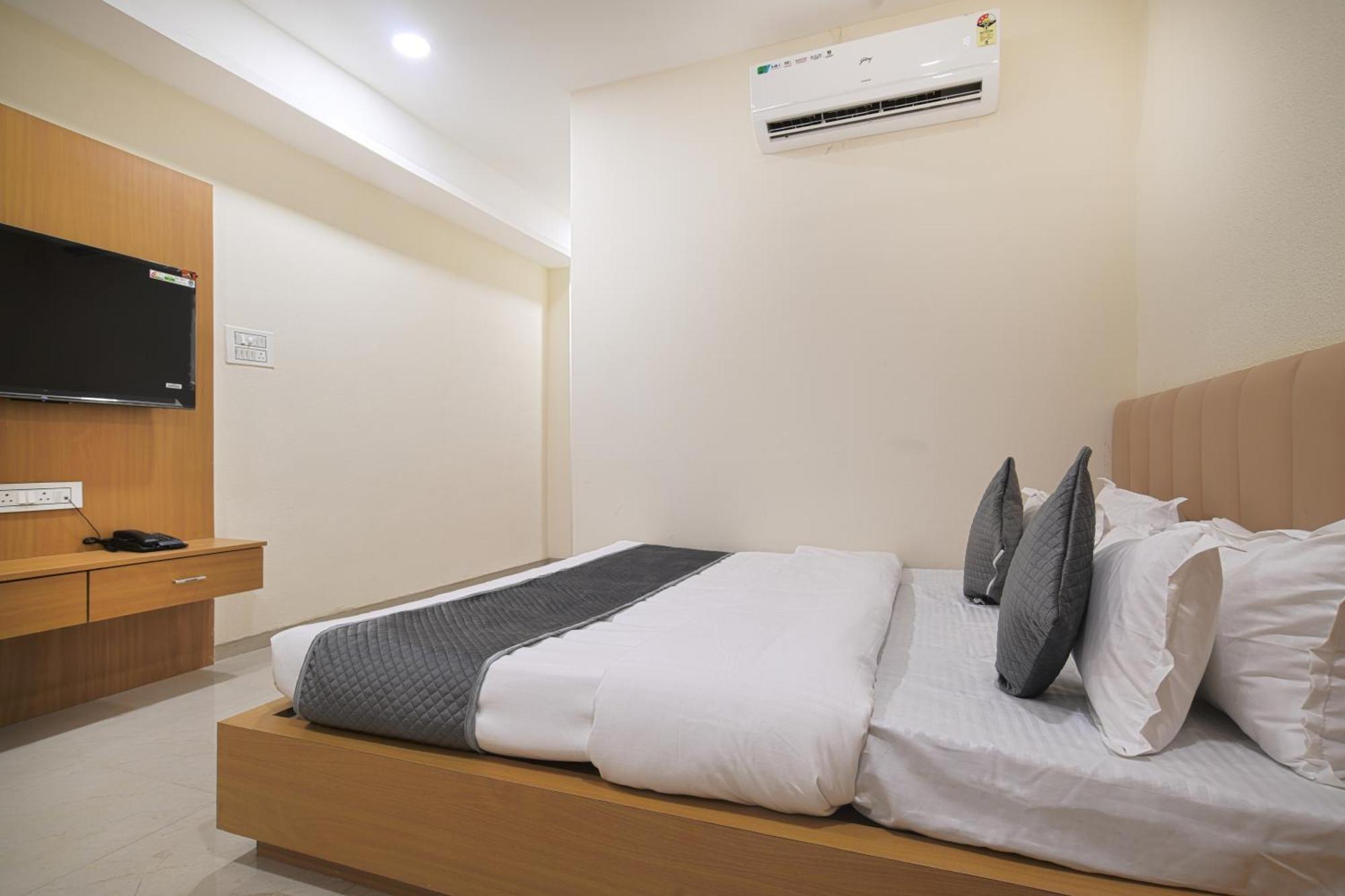 Hotel Shivlok Ujjain Habitación foto